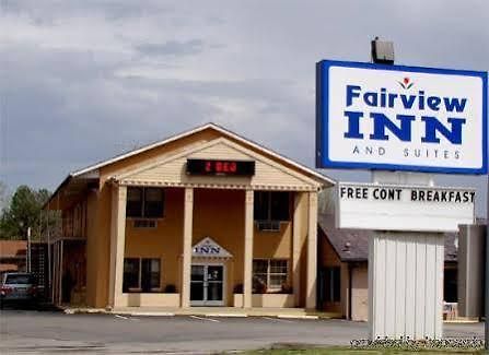 Fairview Inn & Suites Экстерьер фото